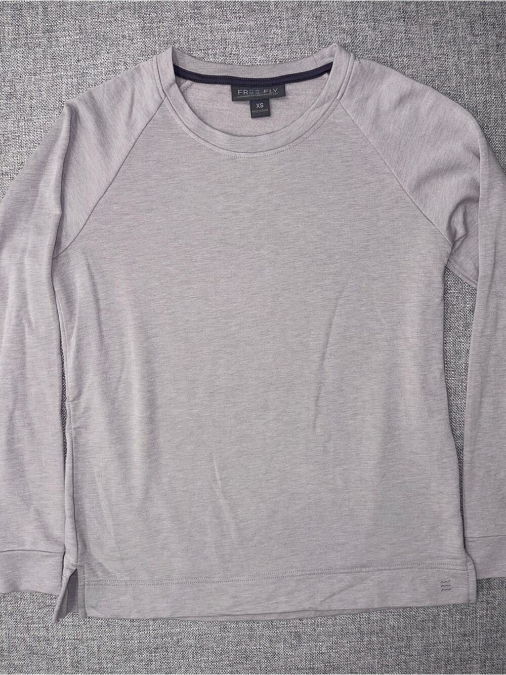 Women’s Warm Light Gray Long-Sleeve Crew Sweater